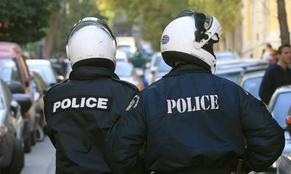 Στην "φάκα" δύο άτομα που αποπειράθηκαν να ληστέψουν 36χρονο στο Χαλάνδρι
